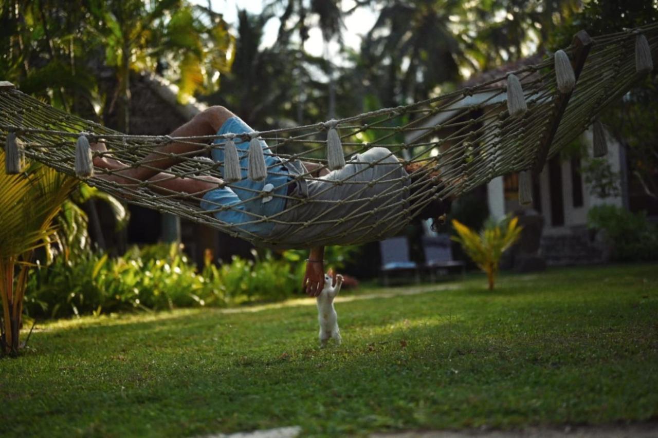 Aga Surf View Hotel Tangalle Exterior photo